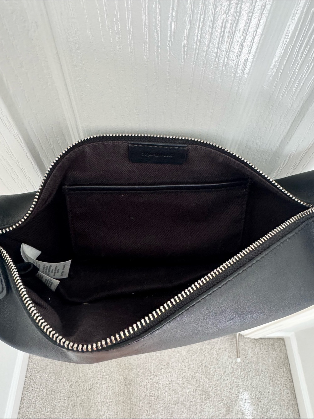 Madewell Black Leather Crescent Sling Bag - Picture 6 of 8